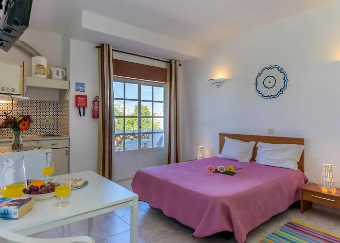 埃斯图迪奥斯棕榈别墅公寓